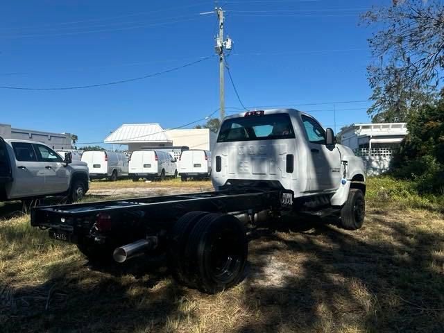 2024 Chevrolet Silverado 5500 HD Work Truck