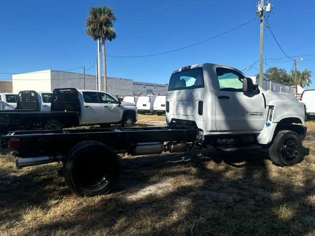 2024 Chevrolet Silverado 5500 HD Work Truck