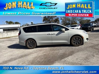 2020 Chrysler Pacifica Hybrid Touring L