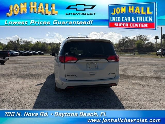 2020 Chrysler Pacifica Hybrid Touring L