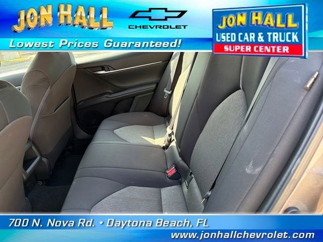 2022 Toyota Camry LE