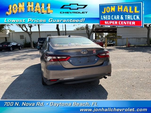 2022 Toyota Camry LE