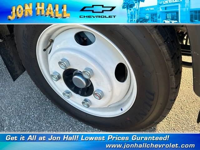 2025 Chevrolet Low Cab Forward 5500 XG NA