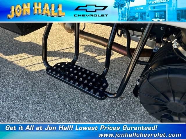 2025 Chevrolet Low Cab Forward 5500 XG NA