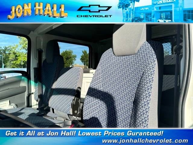 2025 Chevrolet Low Cab Forward 5500 XG NA