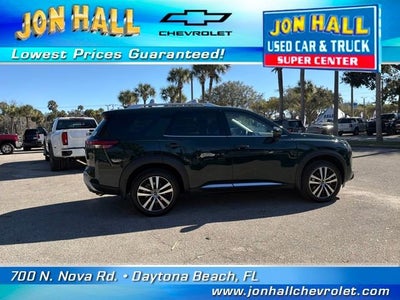 2025 Nissan Pathfinder Platinum