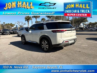 2023 Nissan Pathfinder Platinum