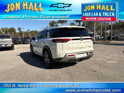 2023 Nissan Pathfinder Platinum