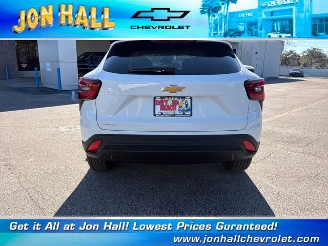 2026 Chevrolet Trax LS