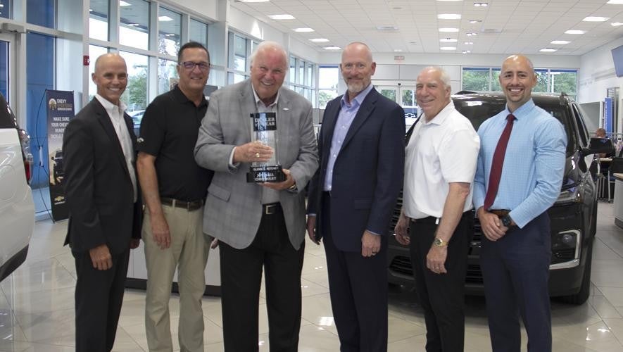 Dealer of the Year Award Team Photo